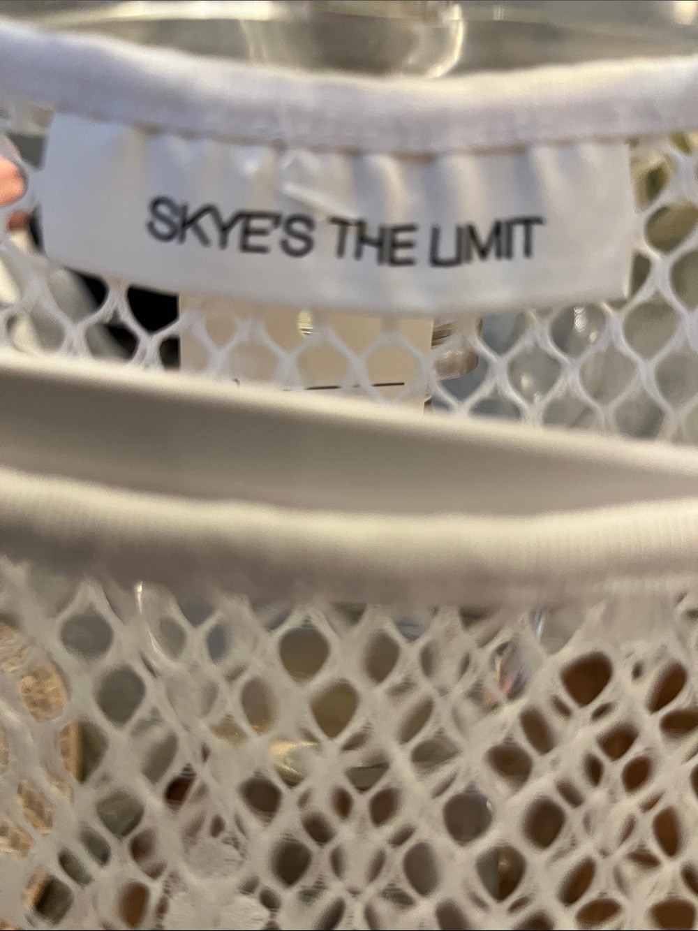 Beautiful SKYES the LIMIT Elegant Top NWT - Picture 4 of 6